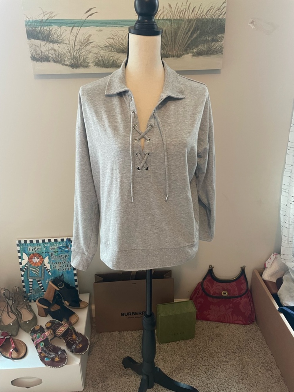 Michael Kors Woman’s Long Sleeved Top in SZ M in gently used condition